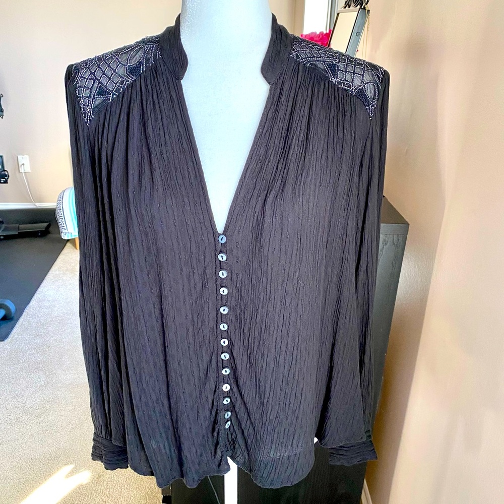 Free People black flowy button down blouse